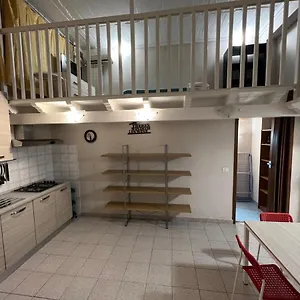 Modern Loft Rom